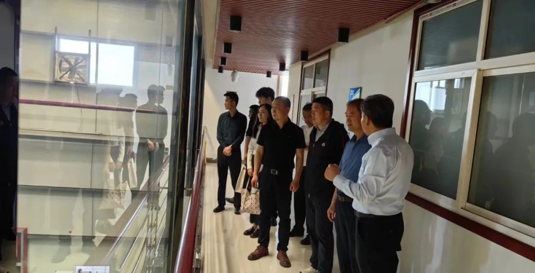 公司赴环球园艺调研