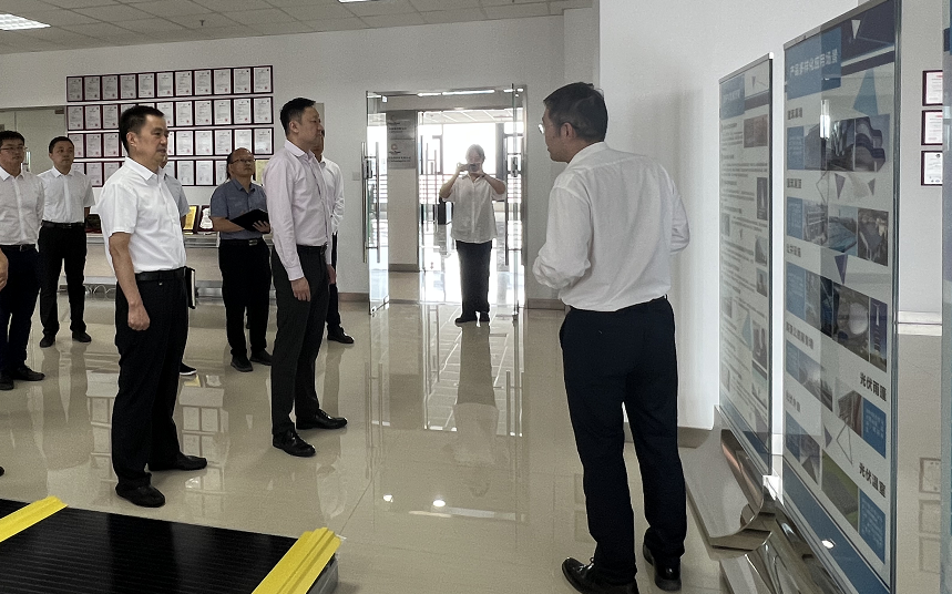公司赴赫里欧新能源有限公司调研