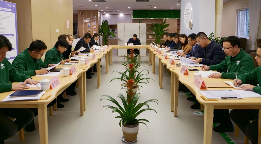 公司赴颐信养老公司开展康养项目现场推进会