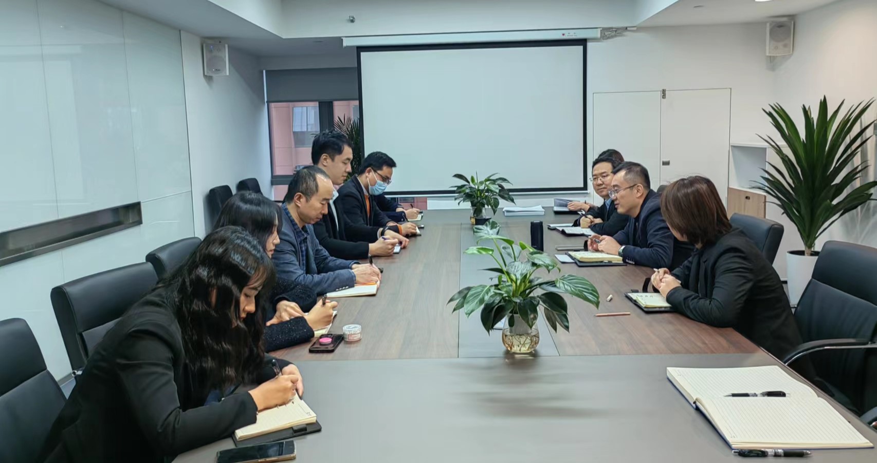 西投睿信召开抗疫基金业务推进专题会