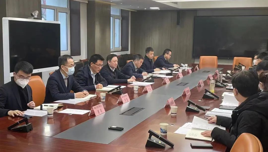 公司赴雁塔区政府登门拜访 开展业务座谈