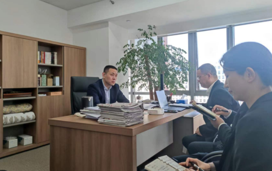 风险合规中心组织召开近期工作部署会议