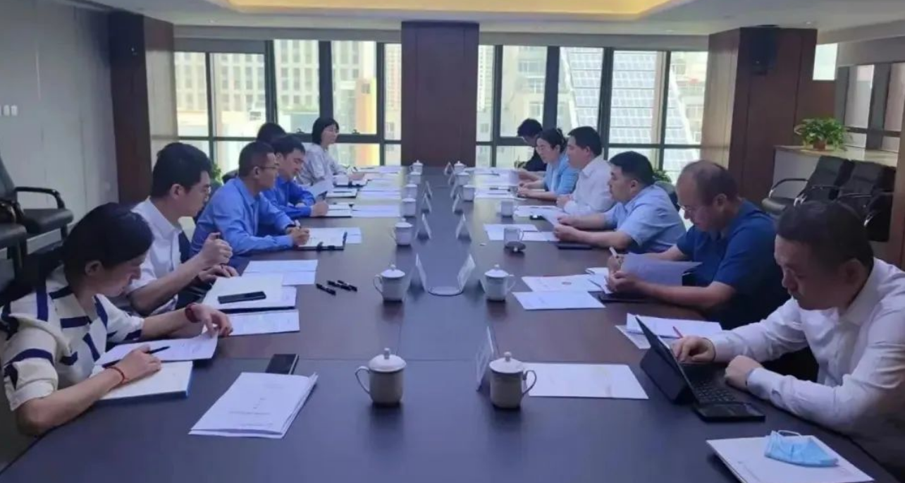 公司与经开区管委会座谈