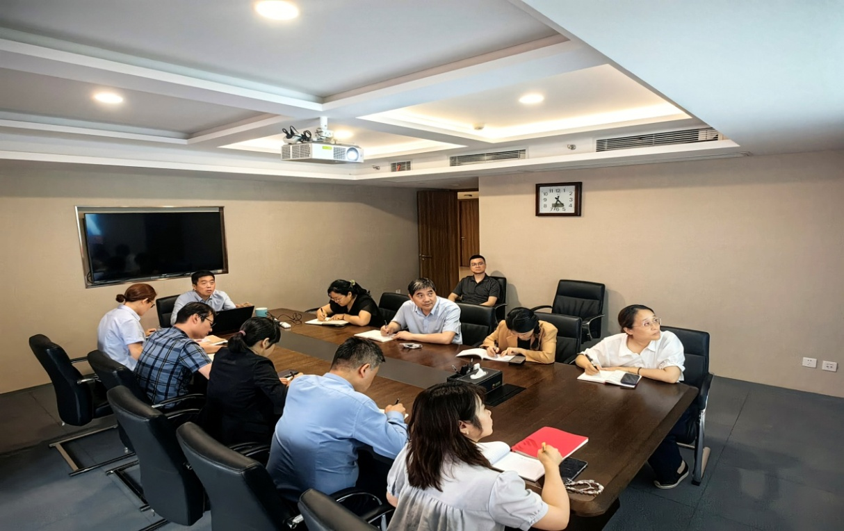 战略运营中心与固定收益部联合党支部开展深入贯彻中央八项规定精神学习教育专题党课
